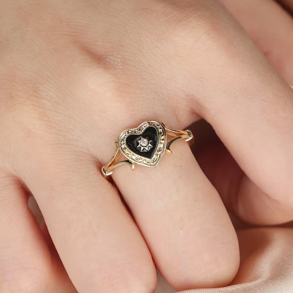 NEW Gold and Black Heart Vintage Ring with Sun Detail Bohemian Retro